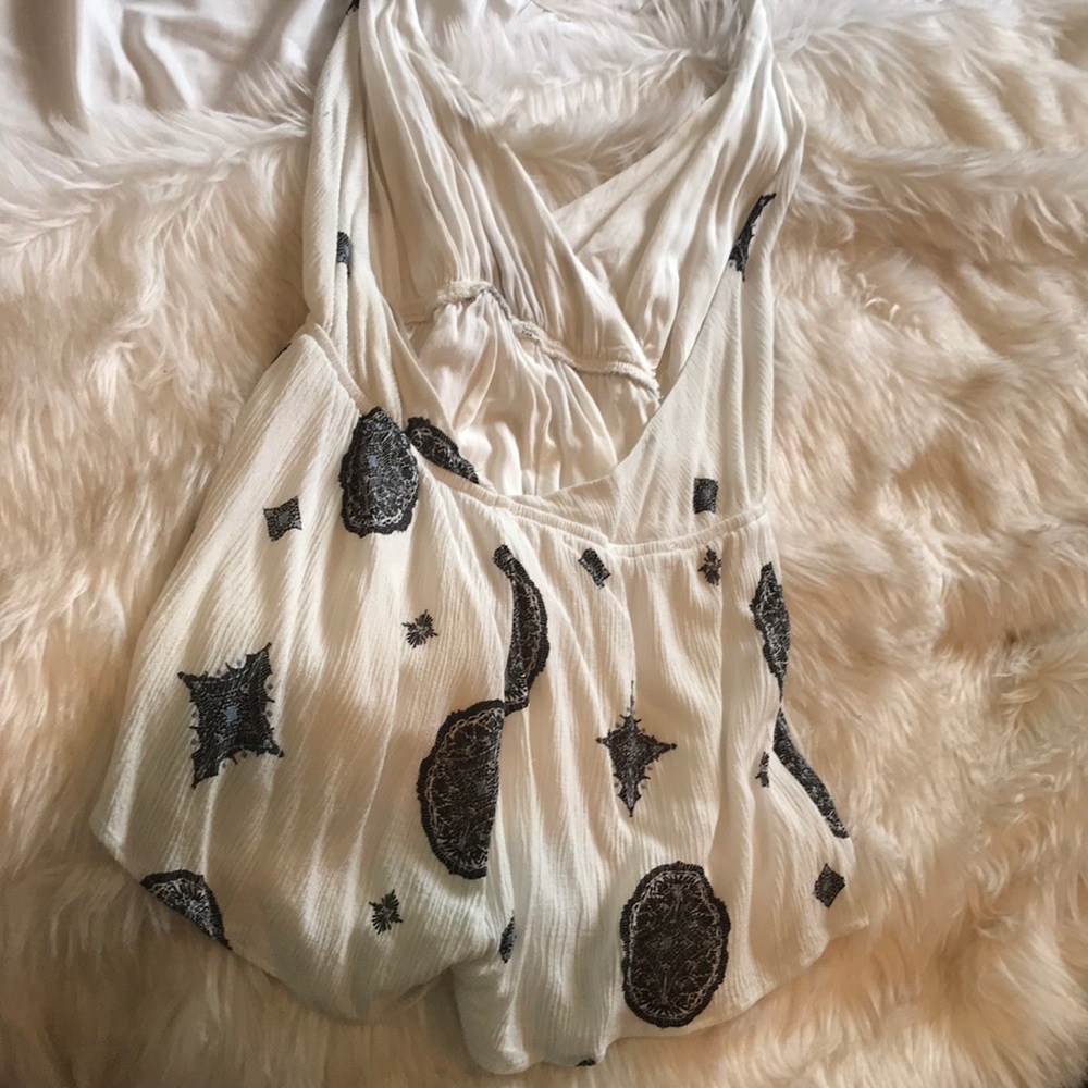 Halter low back romper - Picture 3 of 4